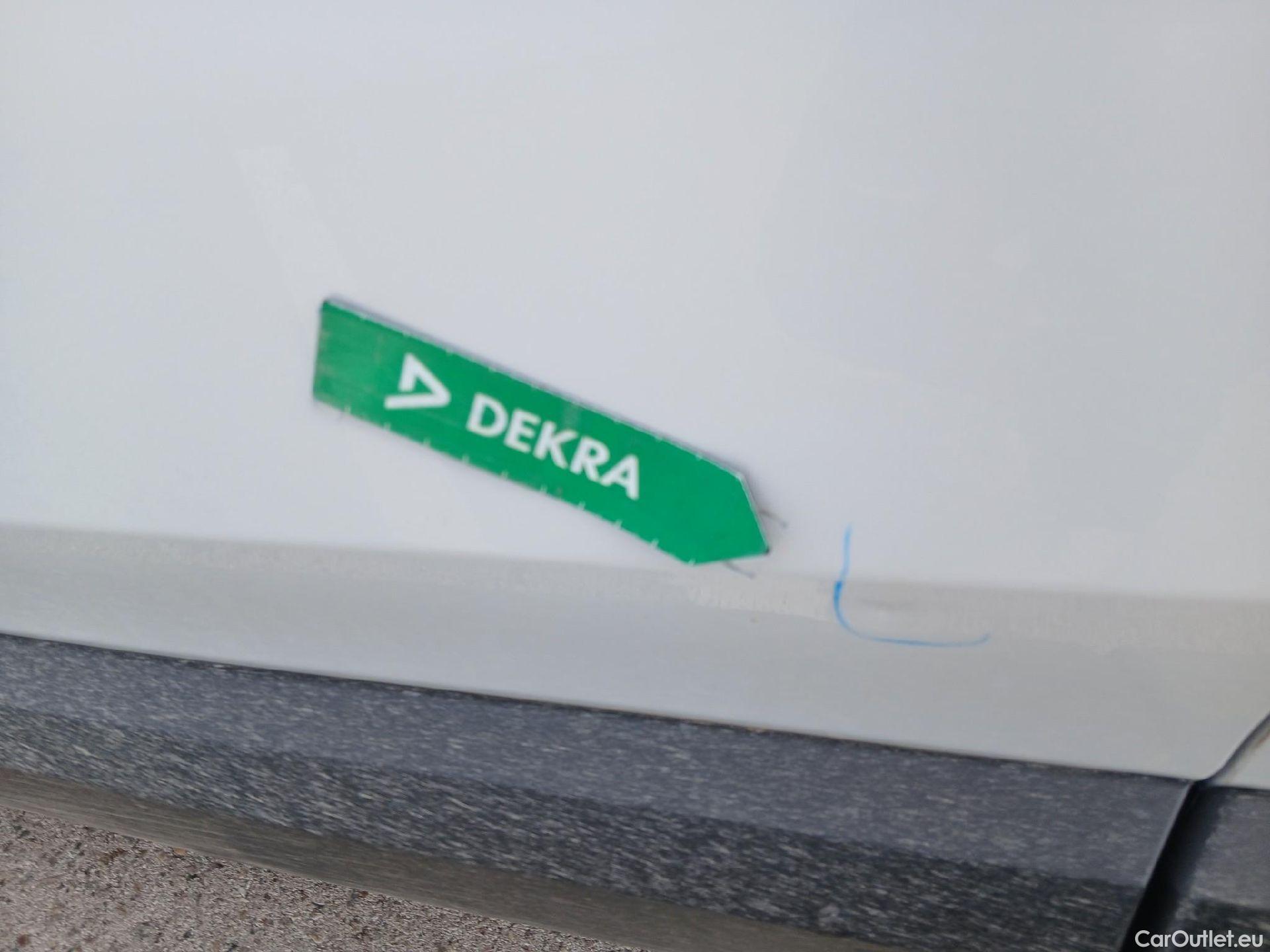  Toyota  C-HR TOYOTA  / 2019 / 5P / todoterreno 1.8 125H Advance #27