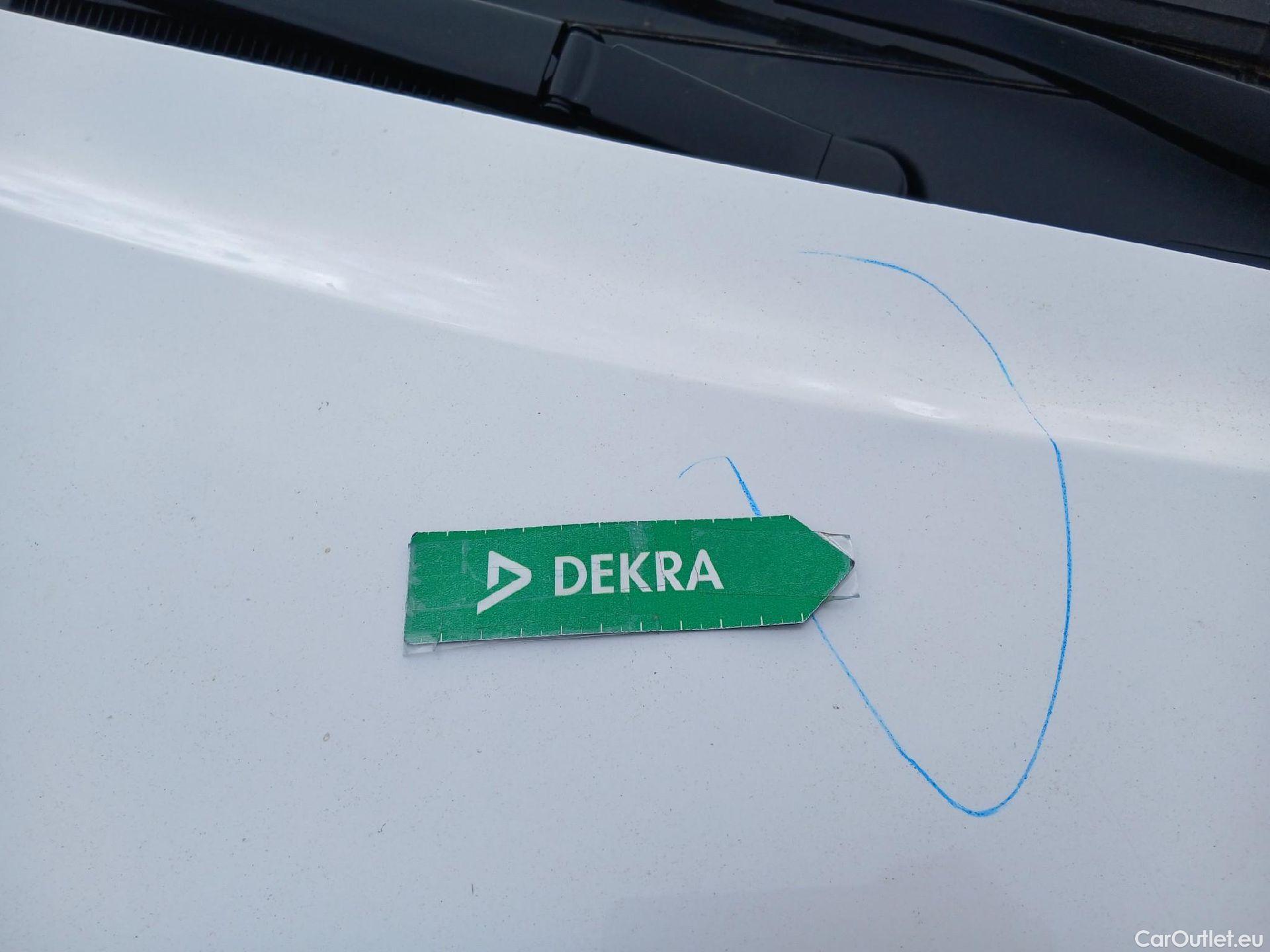  Toyota  C-HR TOYOTA  / 2019 / 5P / todoterreno 1.8 125H Advance #18