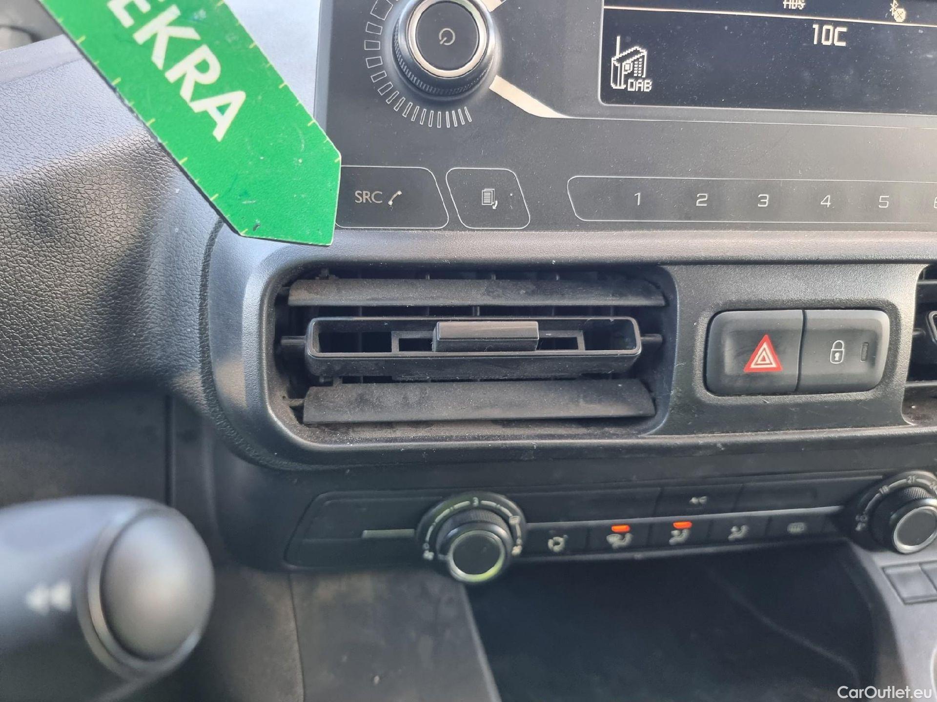  Peugeot  Partner PEUGEOT  / 2018 / 3P / furgón derivado de turismo Pro Standard 600kg BlueHDi 73kW (AC) #66