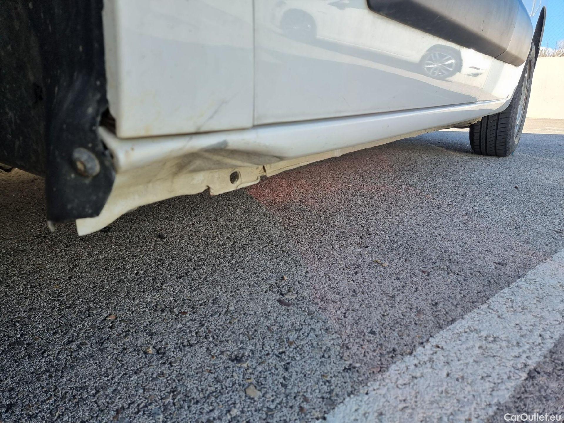  Peugeot  Partner PEUGEOT  / 2018 / 3P / furgón derivado de turismo Pro Standard 600kg BlueHDi 73kW (AC) #62