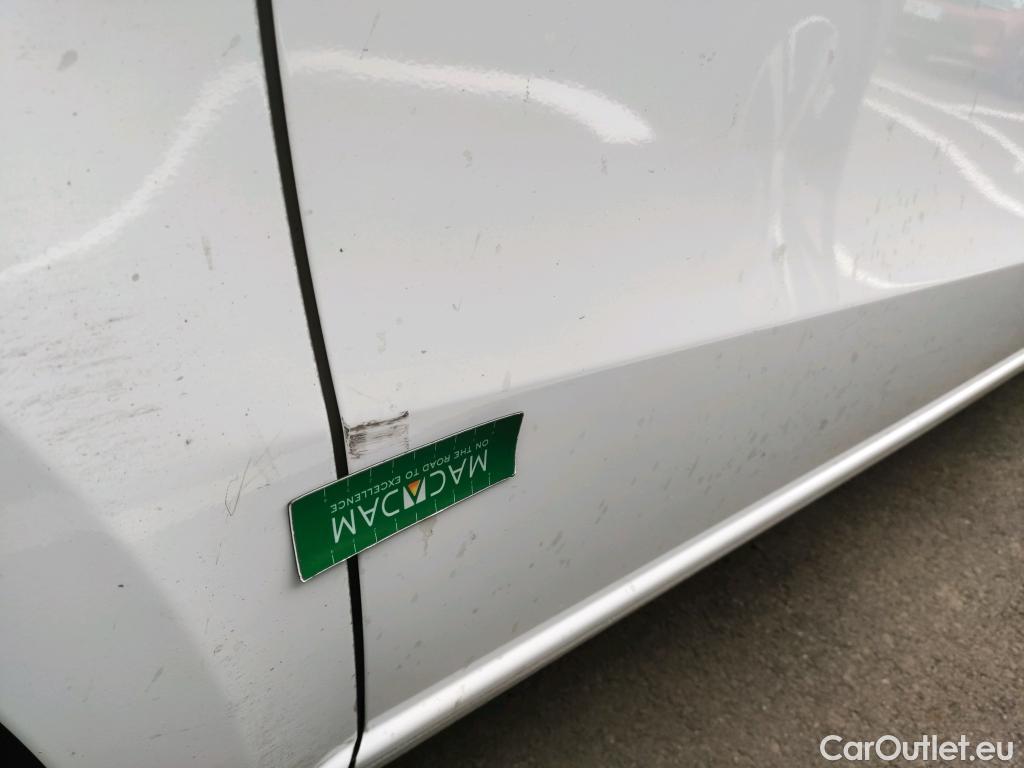  Mercedes  Vito MERCEDES-BENZ  / 2014 / 4P / furgón 114CDI 100kW furgón Pro larga #17