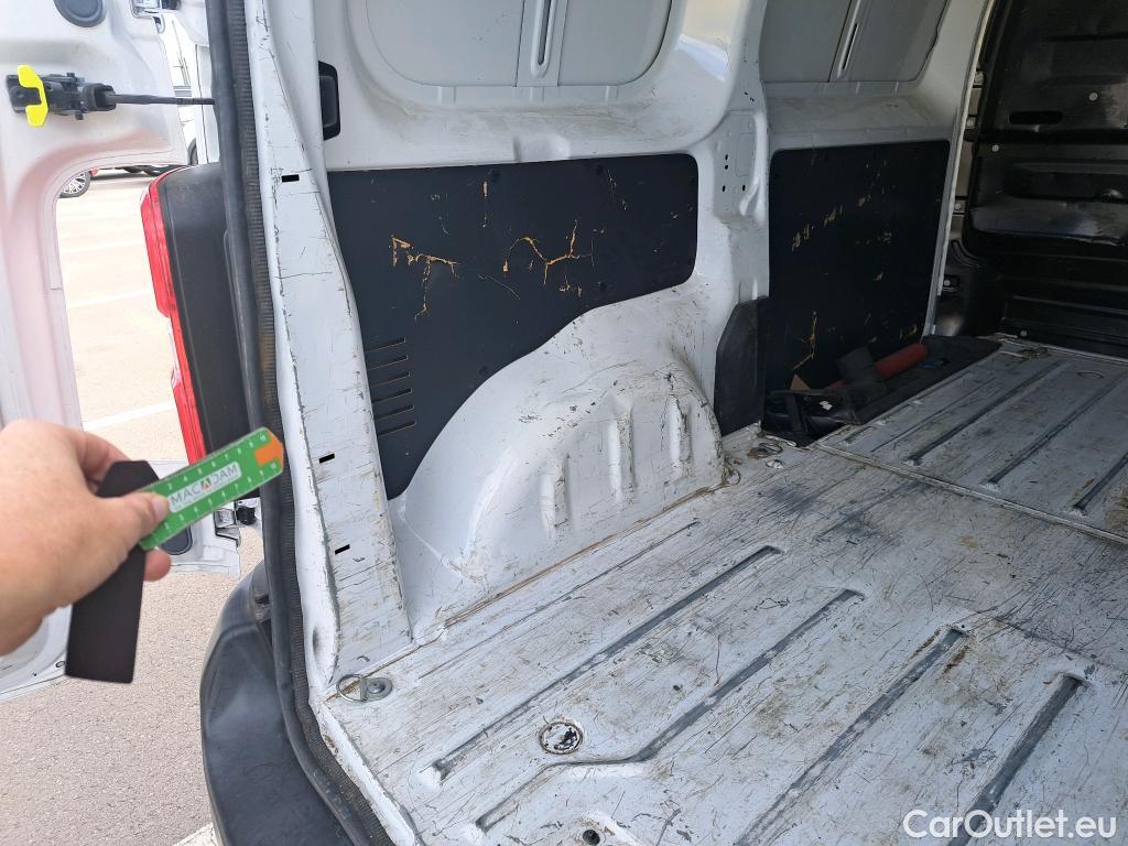  Peugeot  Expert PEUGEOT  / 2016 / 4P / furgón Furgón Premium 1.5 BlueHDi 100 Standard (AC) #9