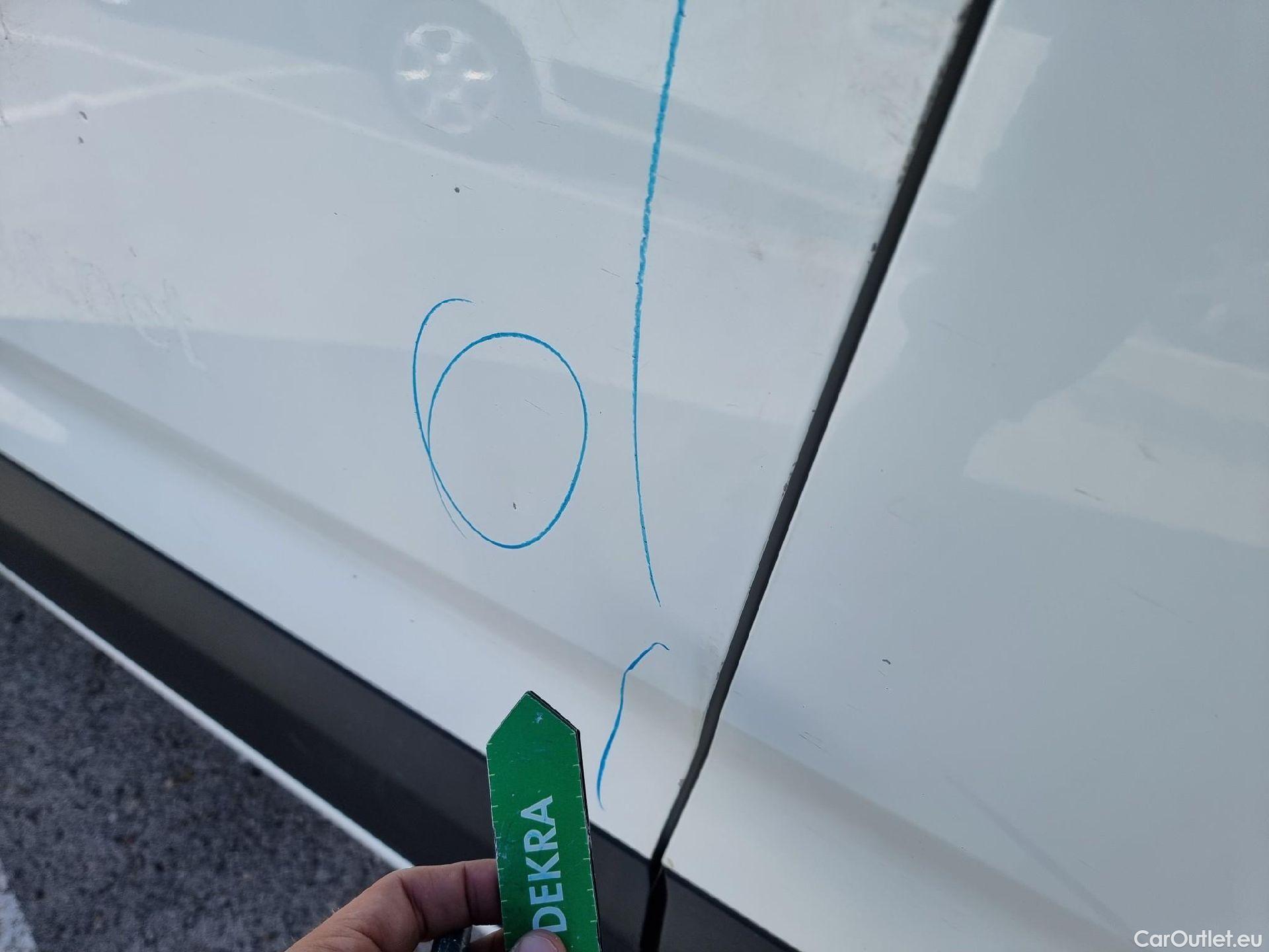  Peugeot  Partner PEUGEOT  / 2018 / 3P / furgón derivado de turismo Pro Standard 600kg BlueHDi 73kW (AC) #30