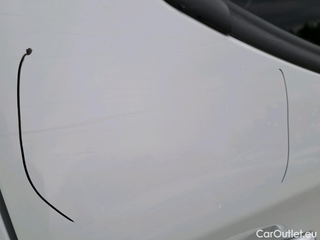  Mitsubishi  L200 MITSUBISHI  / 2019 / 4P / pickup doble cabina D/C 220 DI-D Motion Auto #10