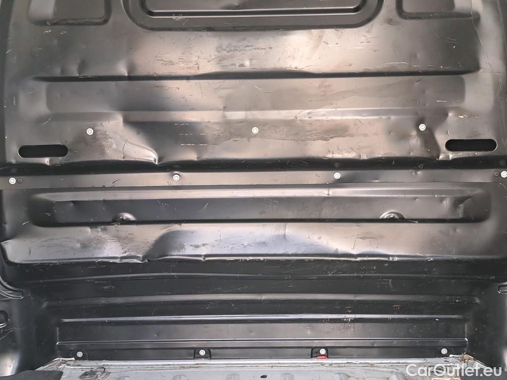  Peugeot  Expert PEUGEOT  / 2016 / 4P / furgón Furgón Premium 1.5 BlueHDi 100 Standard (AC) #18