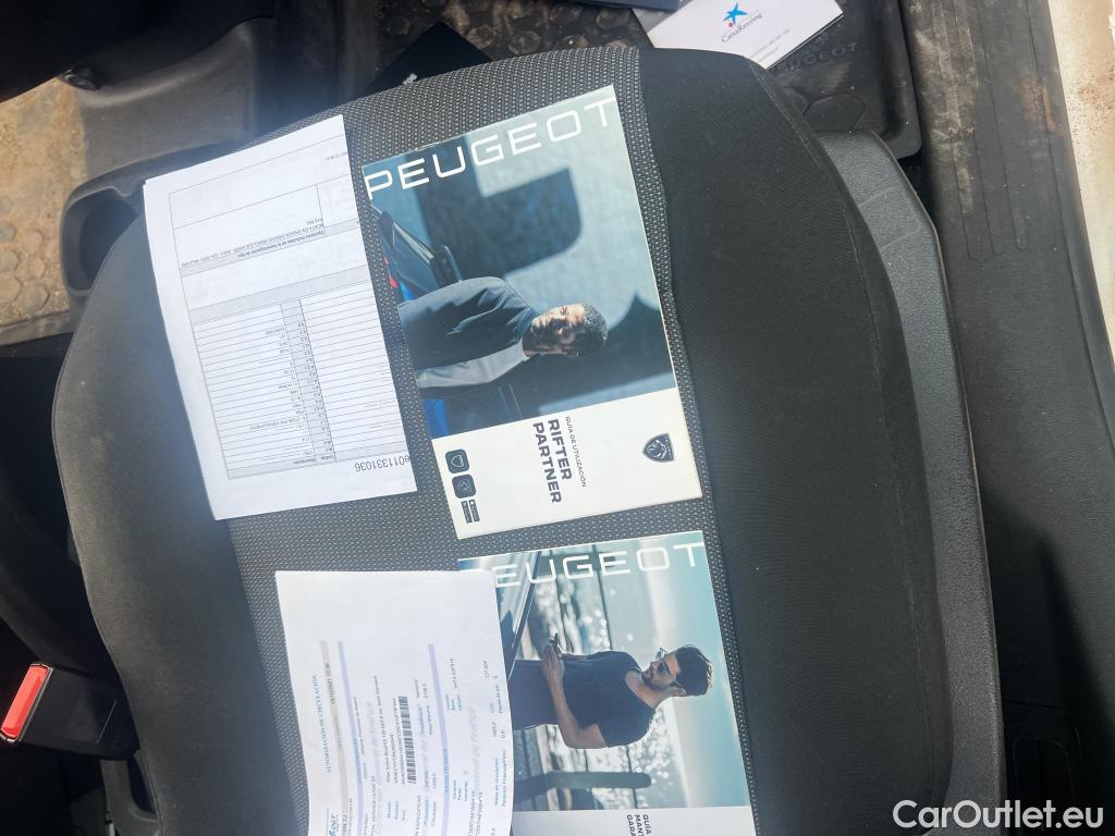  Peugeot  RIFTER PEUGEOT  / 2018 / 4P / monovolumen compacto Active Standard BlueHDi 73kW #12