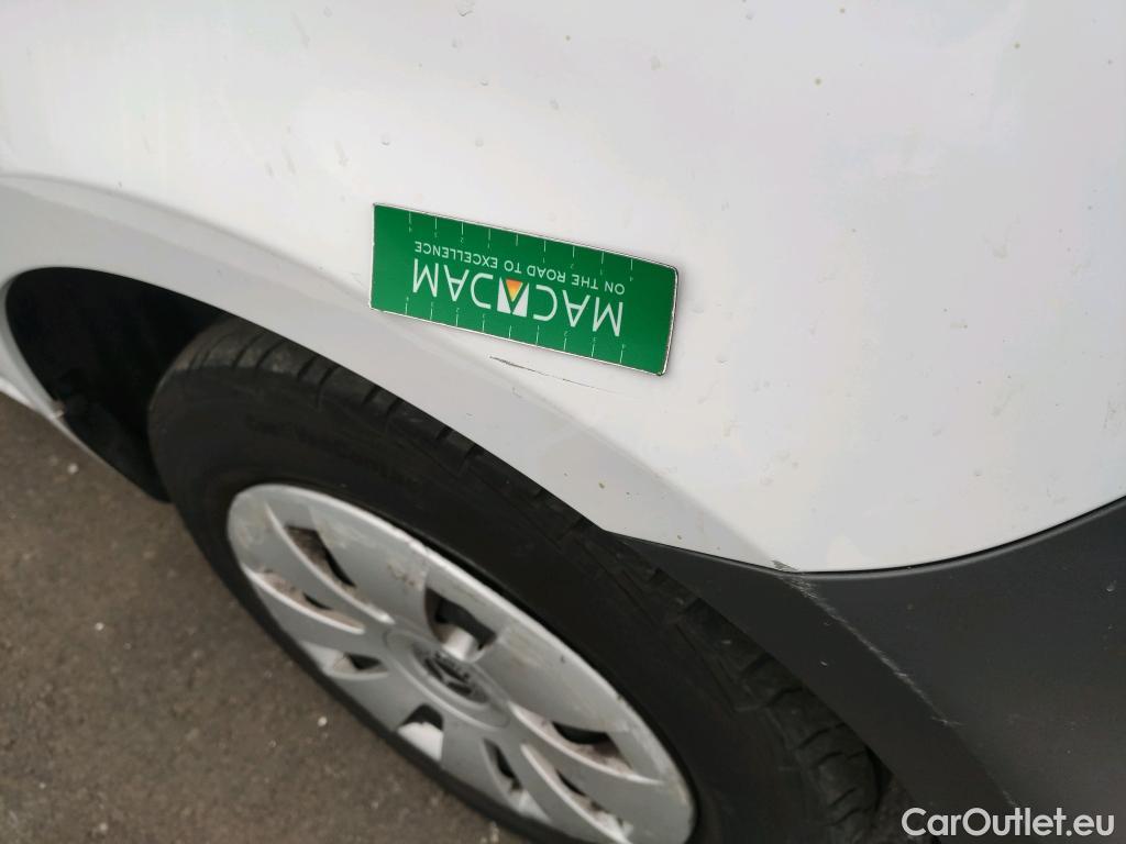  Mercedes  Vito MERCEDES-BENZ  / 2014 / 4P / furgón 114CDI 100kW furgón Pro larga #38