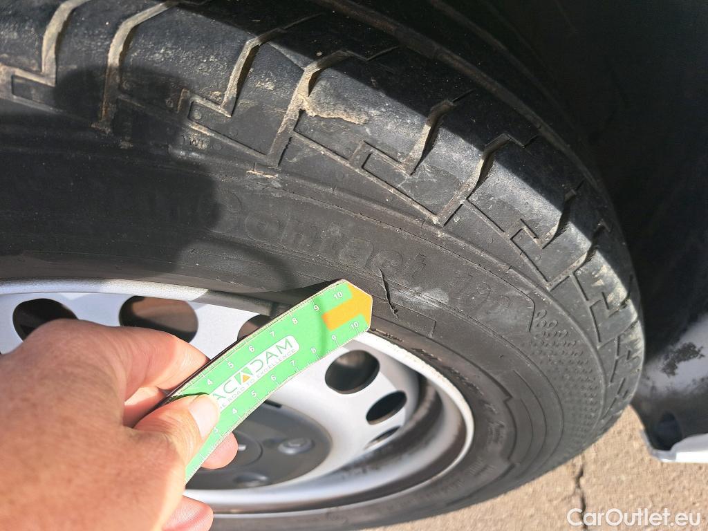  Peugeot  Expert PEUGEOT  / 2016 / 4P / furgón Furgón Premium 1.5 BlueHDi 100 Standard (AC) #24