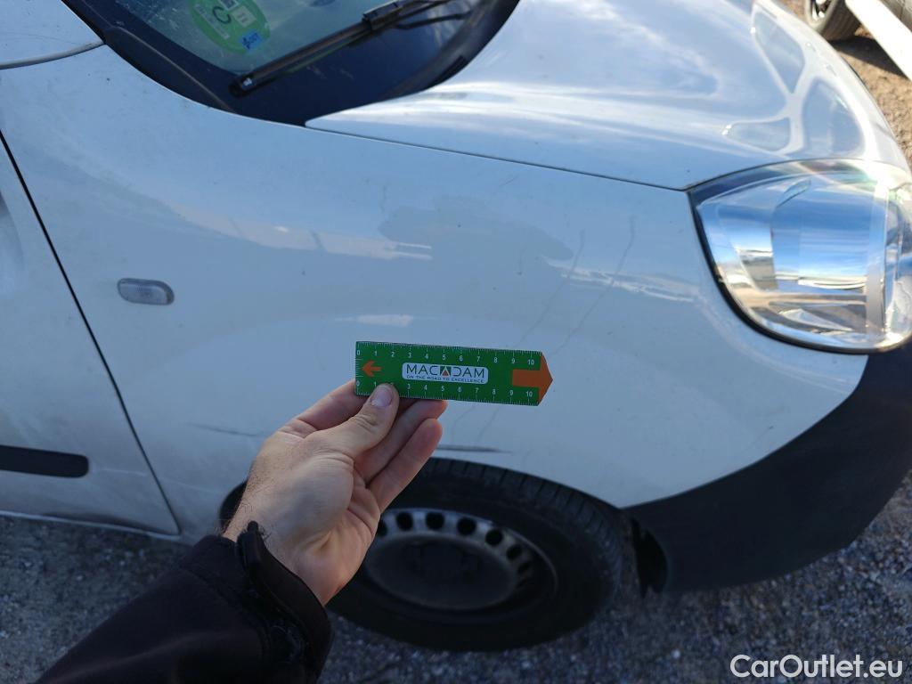  Renault  Kangoo RENAULT  Furgón/2013/3P/furgón derivado de turismo Profesional Blue dCi 70kW (95CV) (CX) #36