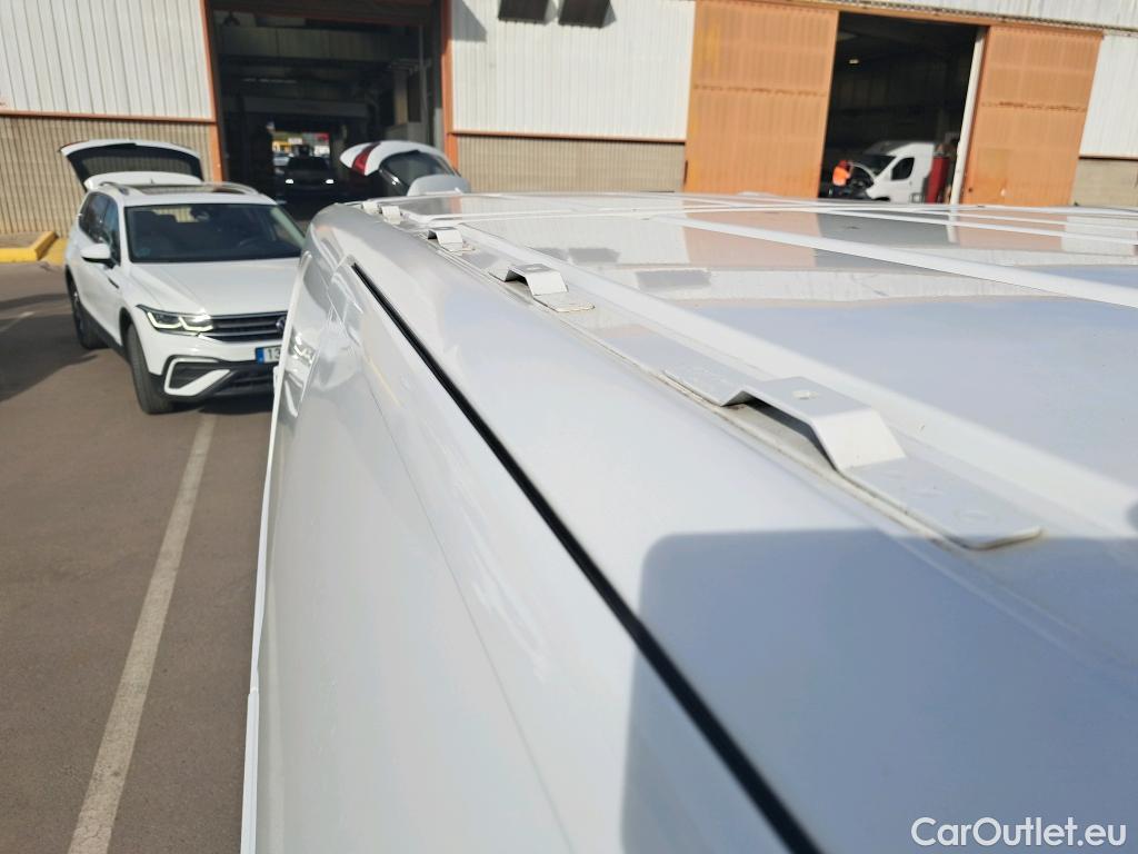  Peugeot  Expert PEUGEOT  / 2016 / 4P / furgón Furgón Premium 1.5 BlueHDi 100 Standard (AC) #27