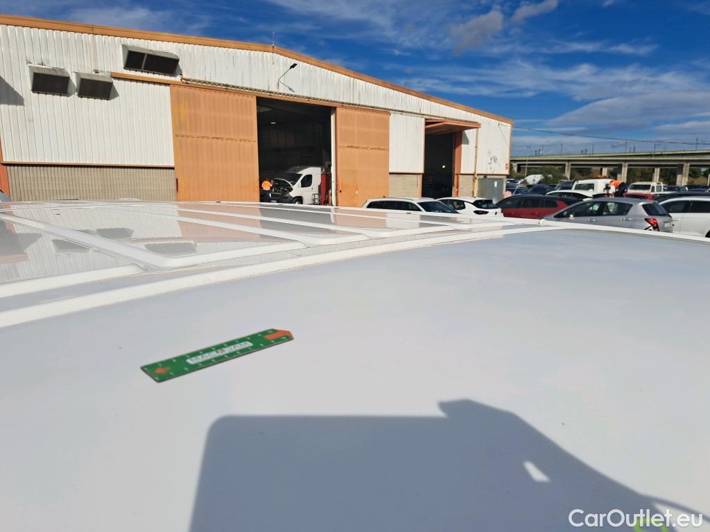  Peugeot  Expert PEUGEOT  / 2016 / 4P / furgón Furgón Premium 1.5 BlueHDi 100 Standard (AC) #2