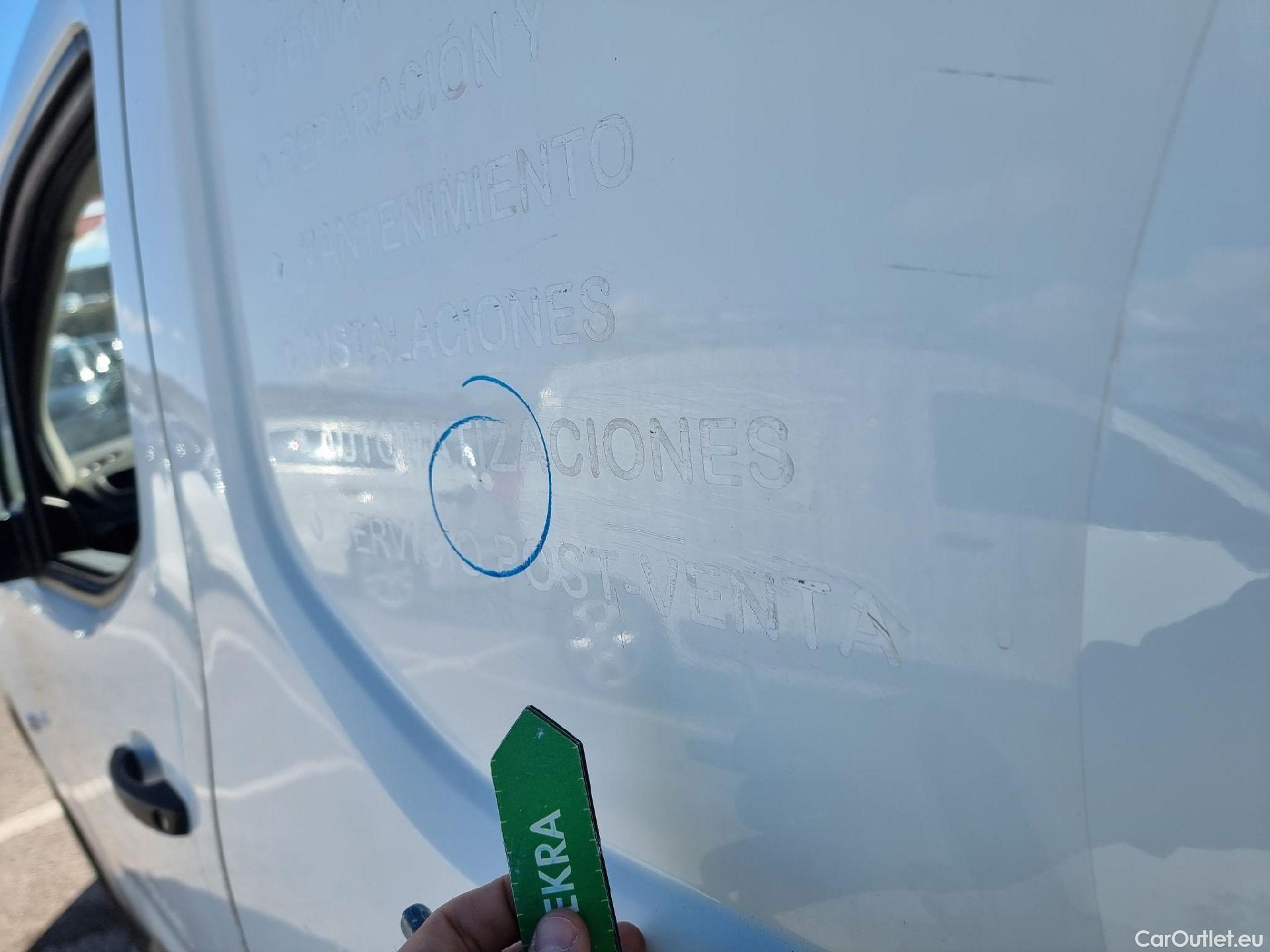  Peugeot  Partner PEUGEOT  / 2018 / 3P / furgón derivado de turismo Pro Standard 600kg BlueHDi 73kW (AC) #34