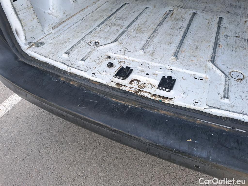  Peugeot  Expert PEUGEOT  / 2016 / 4P / furgón Furgón Premium 1.5 BlueHDi 100 Standard (AC) #19