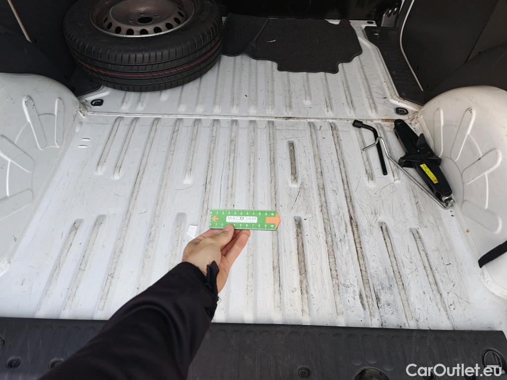  Renault  Kangoo RENAULT  Furgón/2013/3P/furgón derivado de turismo Profesional Blue dCi 70kW (95CV) (CX) #15