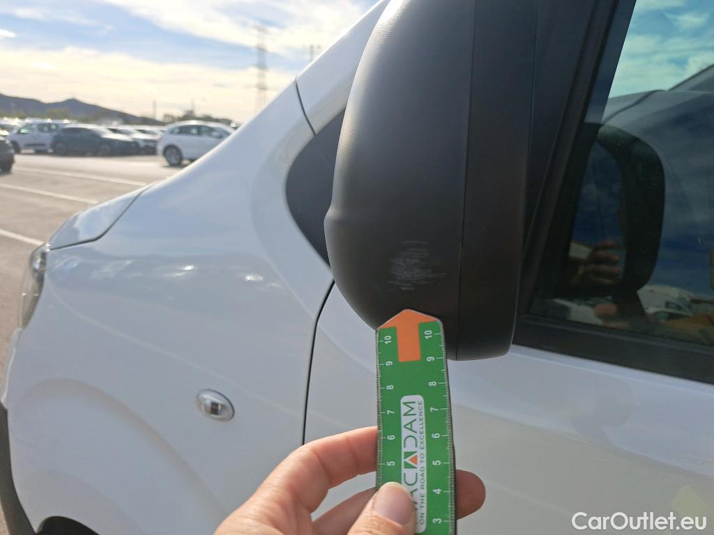  Peugeot  Expert PEUGEOT  / 2016 / 4P / furgón Furgón Premium 1.5 BlueHDi 100 Standard (AC) #50