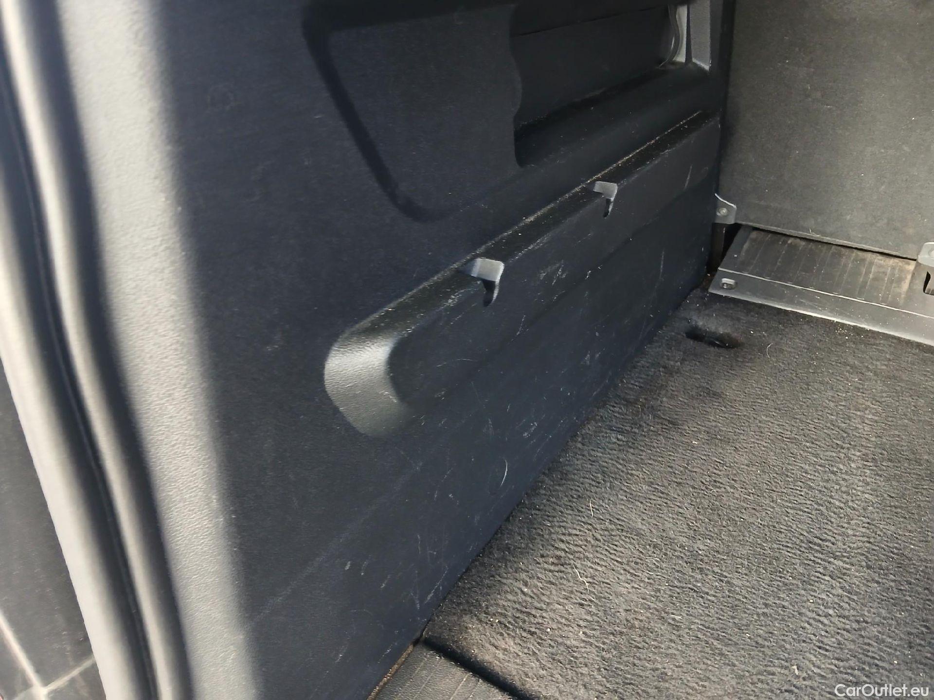  Peugeot  RIFTER PEUGEOT  / 2018 / 5P / monovolumen compacto GT Line Standard BlueHDi 96kW EAT8 #40