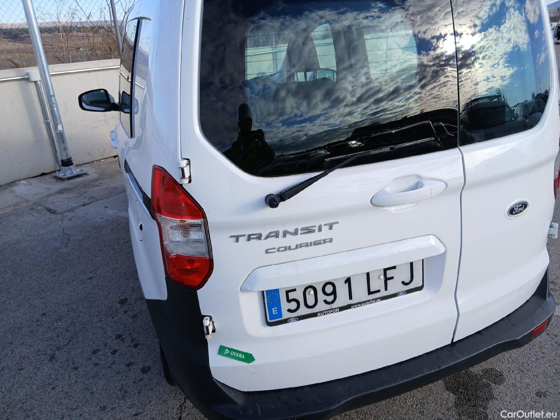  Ford  Transit Connect FORD Transit Courier / 2014 / 4P / combi Kombi 1.5 TDCi 56kW Trend #32