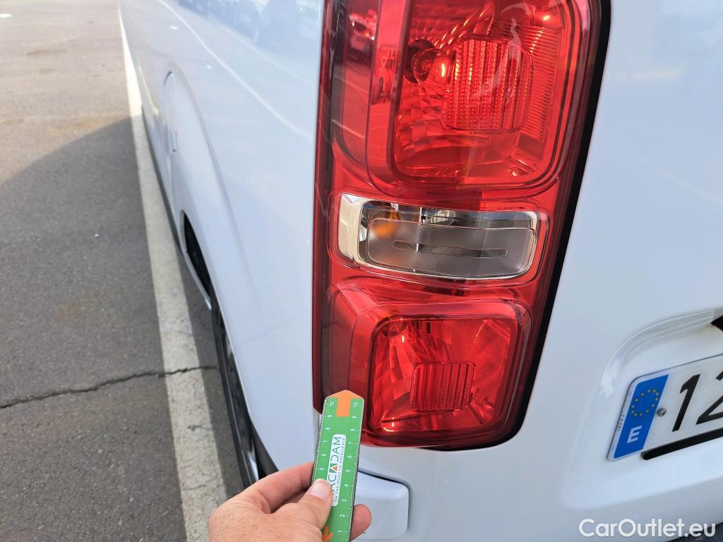  Peugeot  Expert PEUGEOT  / 2016 / 4P / furgón Furgón Premium 1.5 BlueHDi 100 Standard (AC) #56