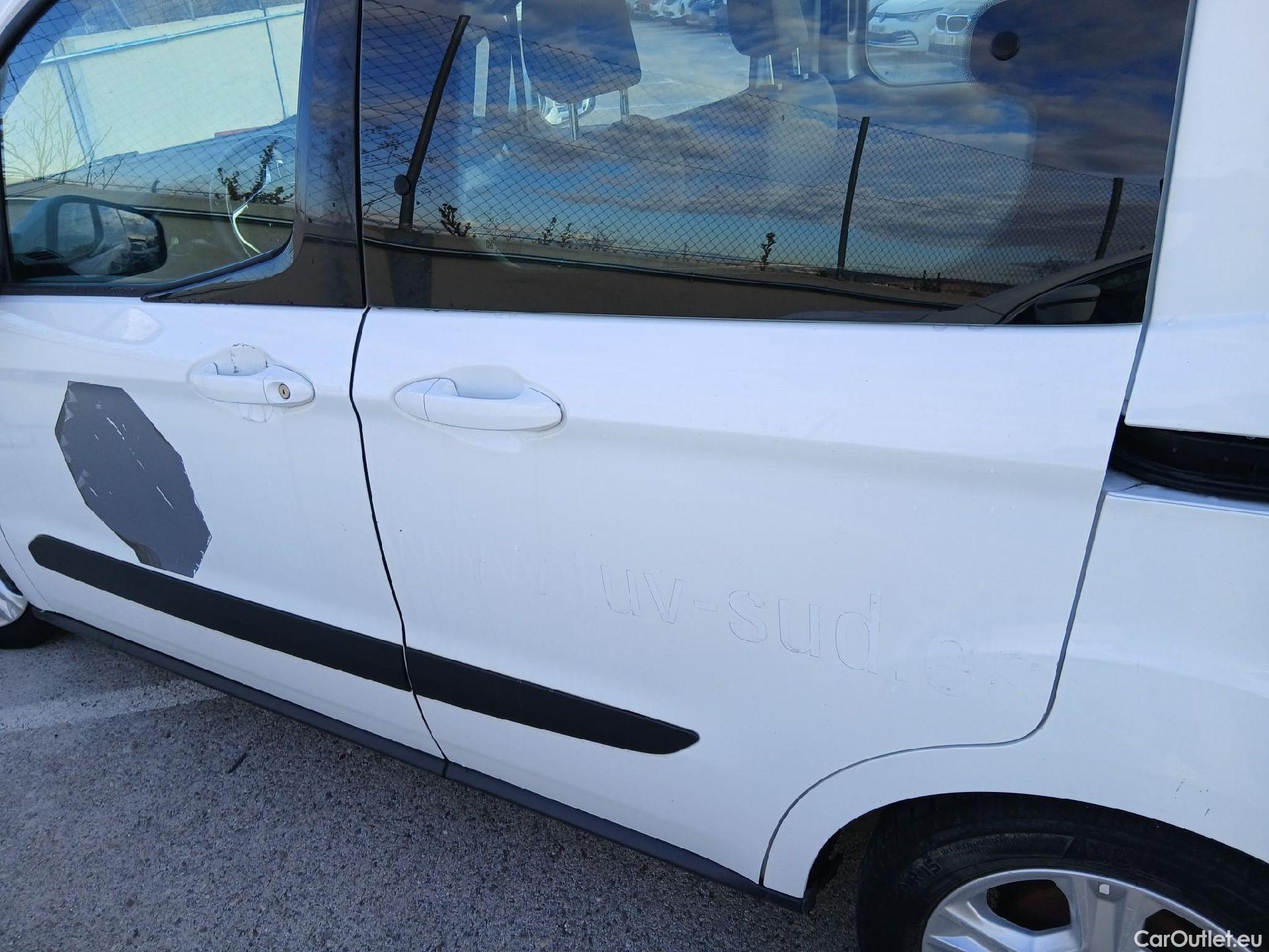  Ford  Transit Connect FORD Transit Courier / 2014 / 4P / combi Kombi 1.5 TDCi 56kW Trend #20