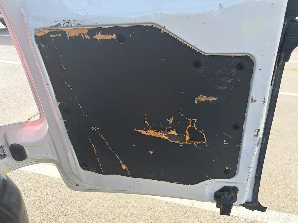  Peugeot  Expert PEUGEOT  / 2016 / 4P / furgón Furgón Premium 1.5 BlueHDi 100 Standard (AC) #45