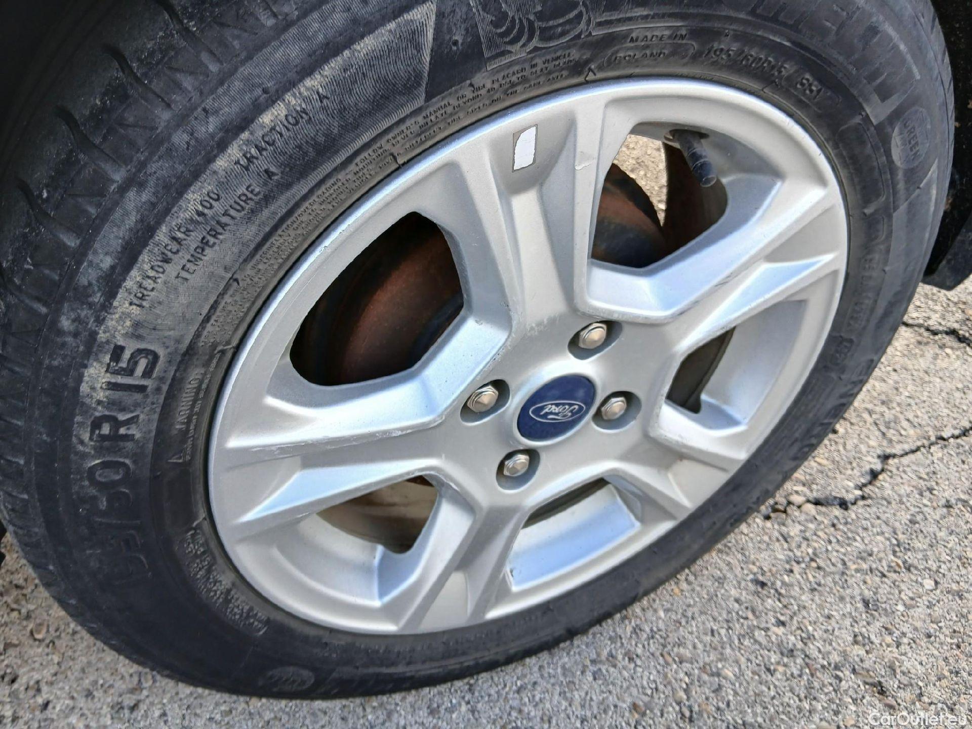  Ford  Transit Connect FORD Transit Courier / 2014 / 4P / combi Kombi 1.5 TDCi 56kW Trend #23