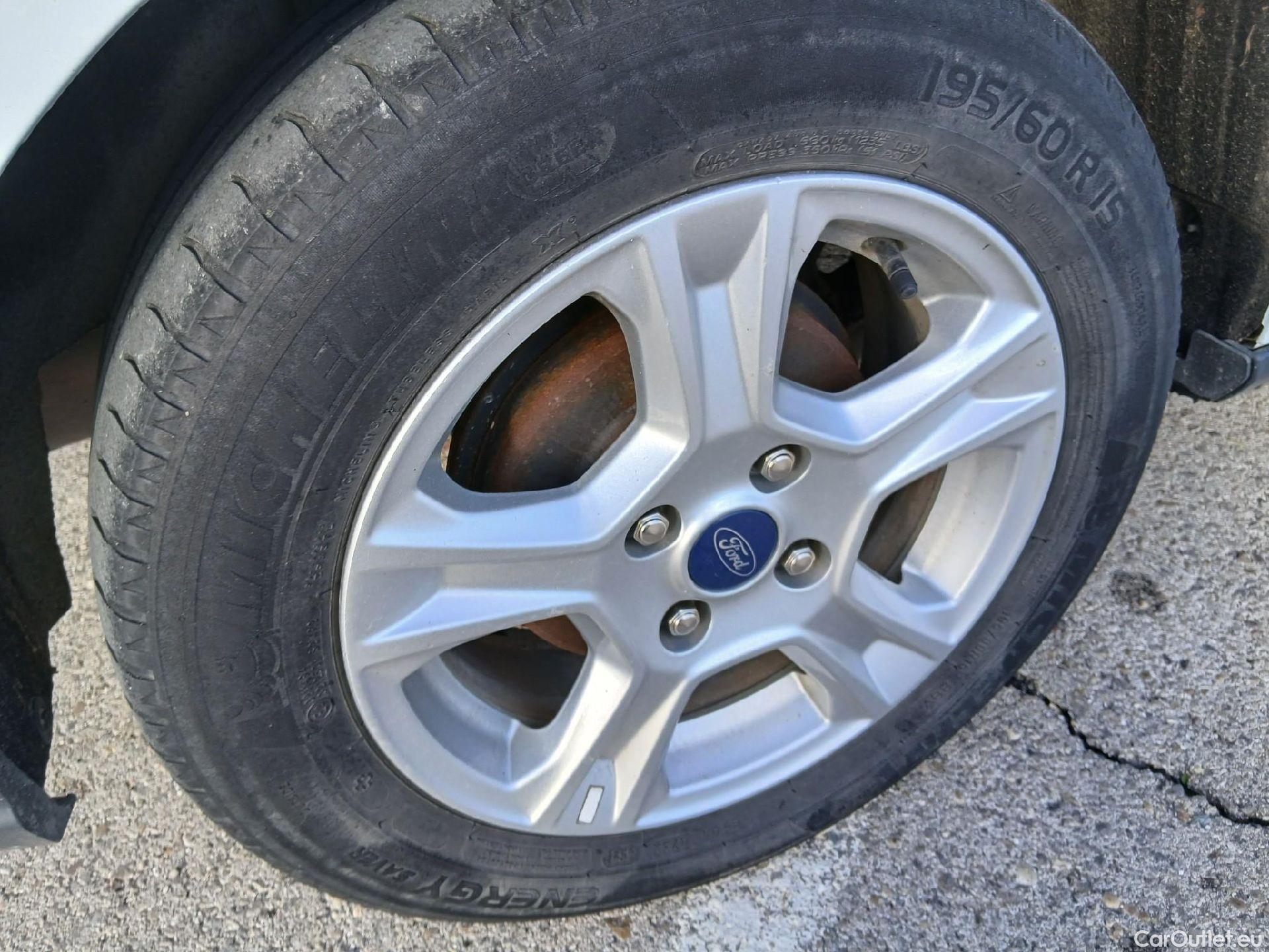  Ford  Transit Connect FORD Transit Courier / 2014 / 4P / combi Kombi 1.5 TDCi 56kW Trend #35