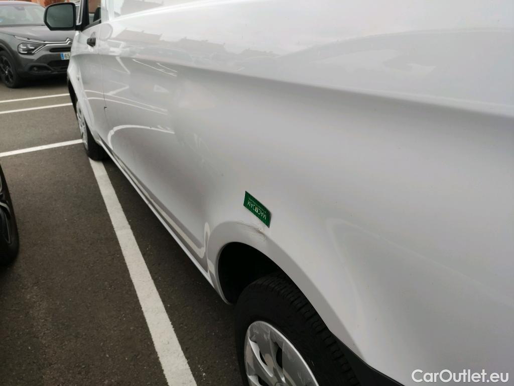  Mercedes  Vito MERCEDES-BENZ  / 2014 / 4P / furgón 114CDI 100kW furgón Pro larga #3