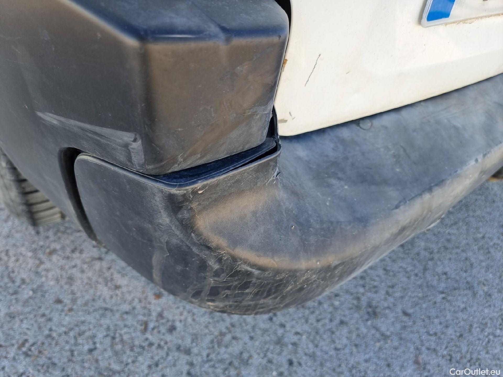  Peugeot  Partner PEUGEOT  / 2018 / 3P / furgón derivado de turismo Pro Standard 600kg BlueHDi 73kW (AC) #41