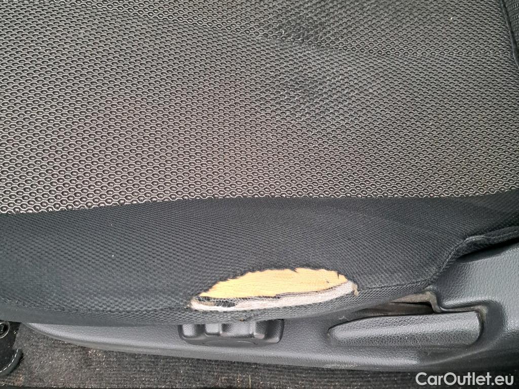  Mitsubishi  L200 MITSUBISHI  / 2019 / 4P / pickup doble cabina D/C 220 DI-D Motion Auto #4