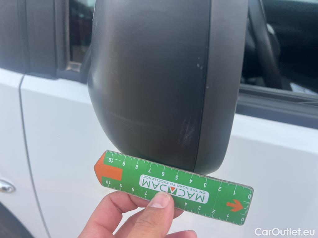  Peugeot  RIFTER PEUGEOT  / 2018 / 4P / monovolumen compacto Active Standard BlueHDi 73kW #18