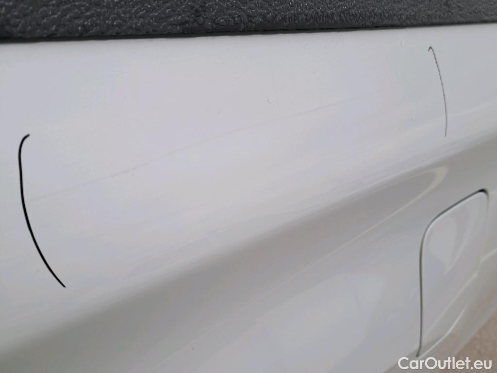  Mitsubishi  L200 MITSUBISHI  / 2019 / 4P / pickup doble cabina D/C 220 DI-D Motion Auto #16