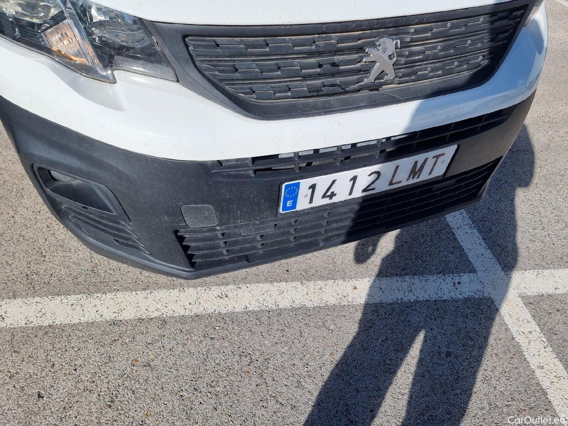  Peugeot  Partner PEUGEOT  / 2018 / 3P / furgón derivado de turismo Pro Standard 600kg BlueHDi 73kW (AC) #21