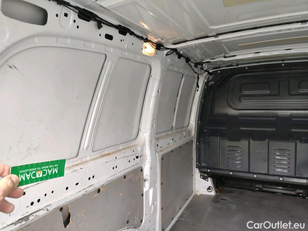  Mercedes  Vito MERCEDES-BENZ  / 2014 / 4P / furgón 114CDI 100kW furgón Pro larga #13