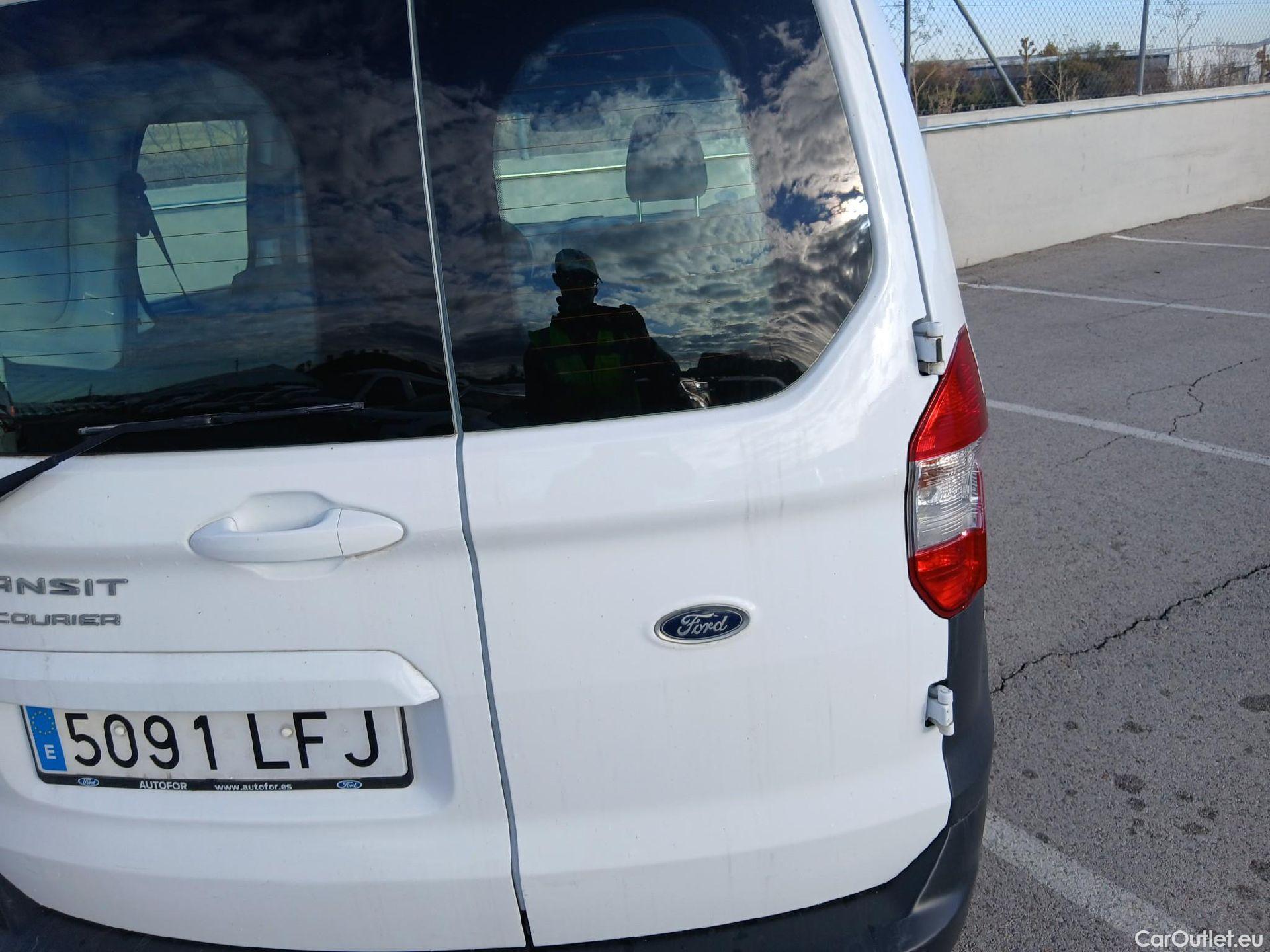  Ford  Transit Connect FORD Transit Courier / 2014 / 4P / combi Kombi 1.5 TDCi 56kW Trend #34