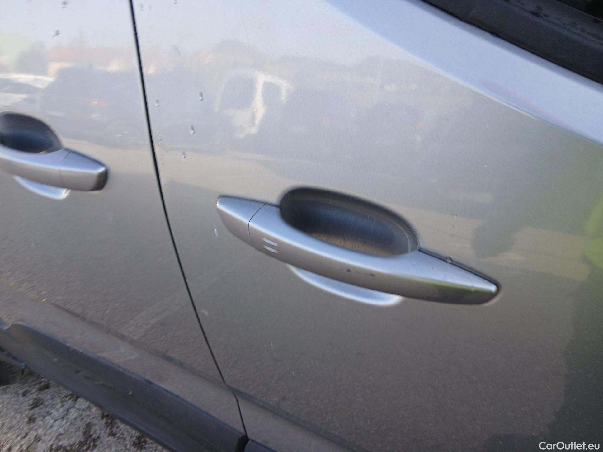  Peugeot  RIFTER PEUGEOT  / 2018 / 5P / monovolumen compacto GT Line Standard BlueHDi 96kW EAT8 #36