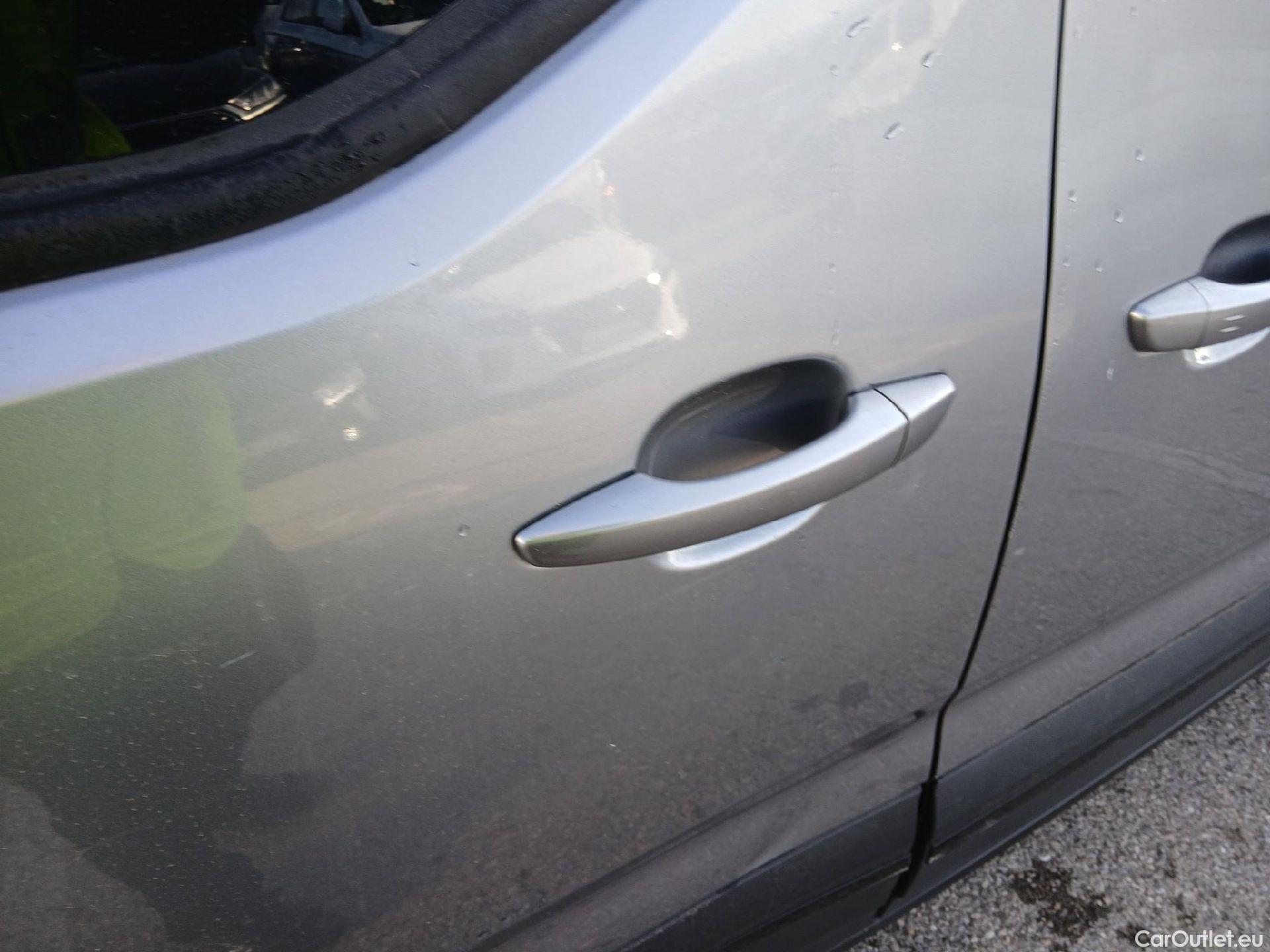  Peugeot  RIFTER PEUGEOT  / 2018 / 5P / monovolumen compacto GT Line Standard BlueHDi 96kW EAT8 #28