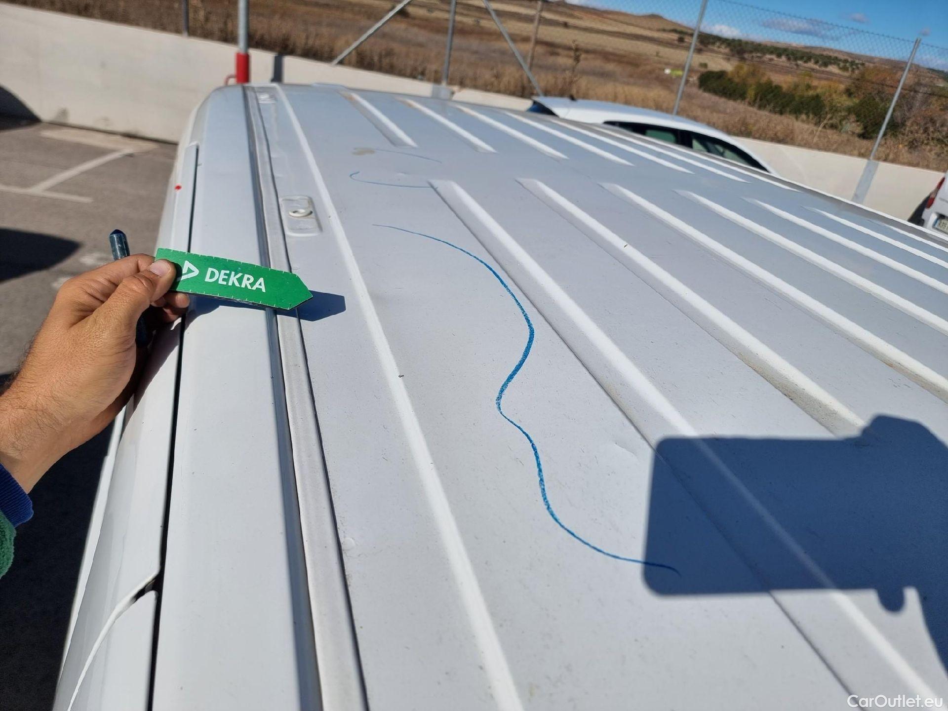  Peugeot  Partner PEUGEOT  / 2018 / 3P / furgón derivado de turismo Pro Standard 600kg BlueHDi 73kW (AC) #19