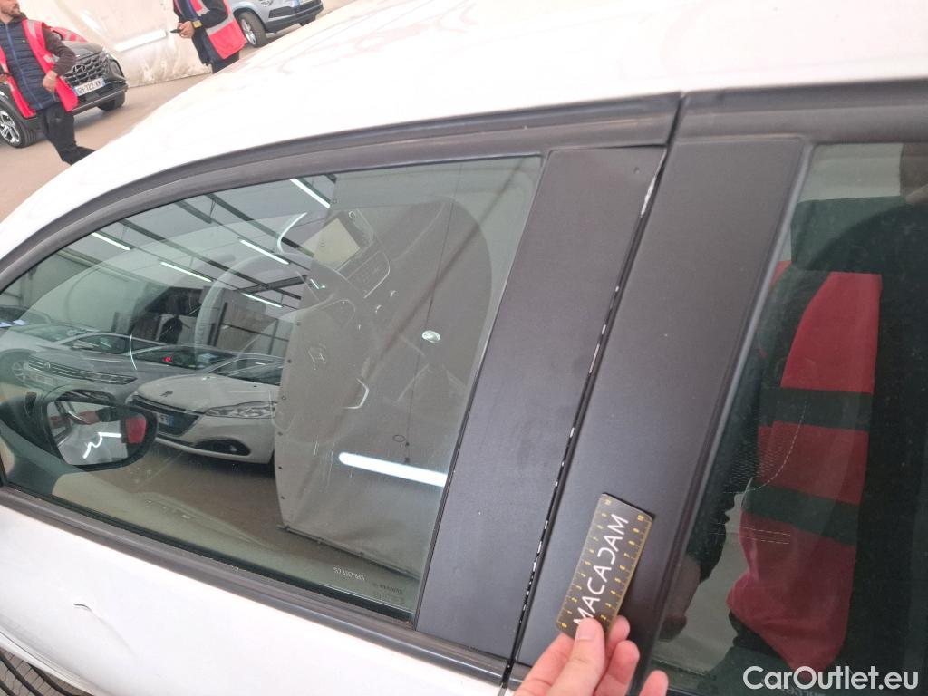  Renault  Clio  IV Air 1.2 75CV BVM5 E6 #54