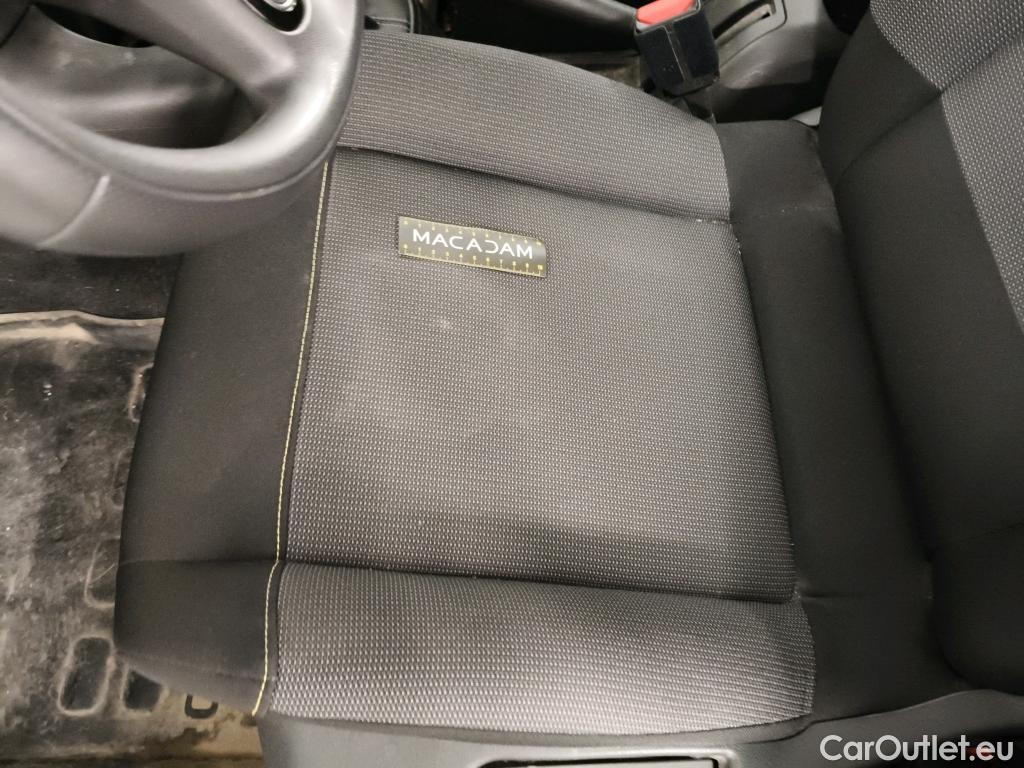  Citroen  C3  Société Feel 1.5 BlueHDI 100CV BVM6 E6dT #2