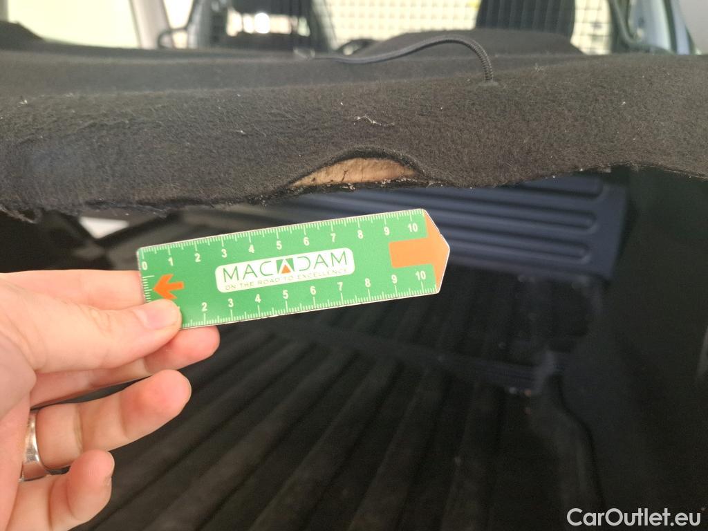  Peugeot  208  Affaire Premium 1.5 HDi 100CV BVM5 E6dT #9