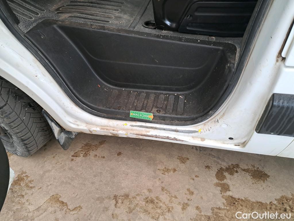  Renault  Master  III Fourgon L2H2 3 5 Grand Confort dCi 130CV BVM6 E6 #16