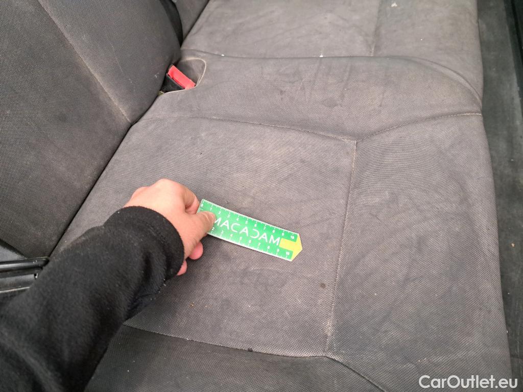  Renault  Master  III Fourgon L2H2 3 5 Grand Confort dCi 130CV BVM6 E6 #47