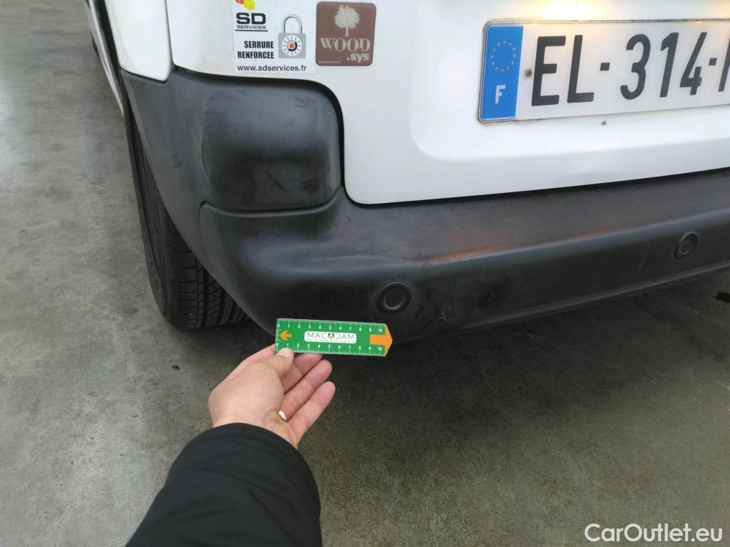  Citroen  Berlingo  Fourgon Club L1 (Court) 1.6 BlueHDi 100CV BVM5 E6 #17