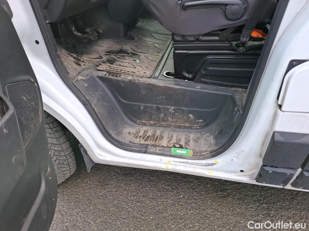  Renault  Master RENAULT  VU 4p Fourgon CA GCf Trac F3500 L2H2 dCi 130 Euro6 #12