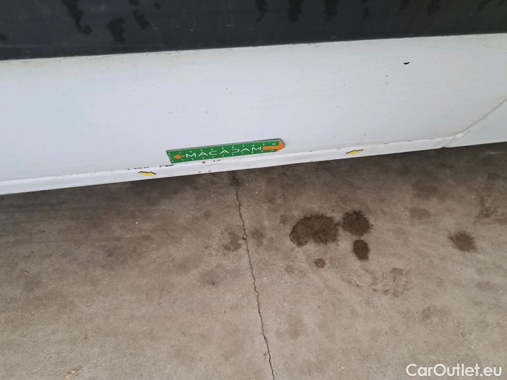  Renault  Master  III Fourgon L2H2 3 5 Grand Confort dCi 130CV BVM6 E6 #26