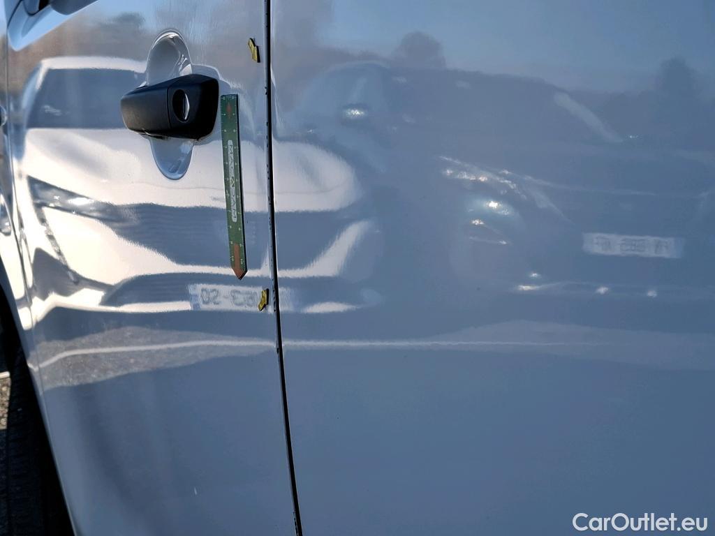  Peugeot  Expert PEUGEOT  / 2016 / 4P / Fourgon tôlé 1.5 BLUEHDI 120 S&S STANDARD PREMIUM #2