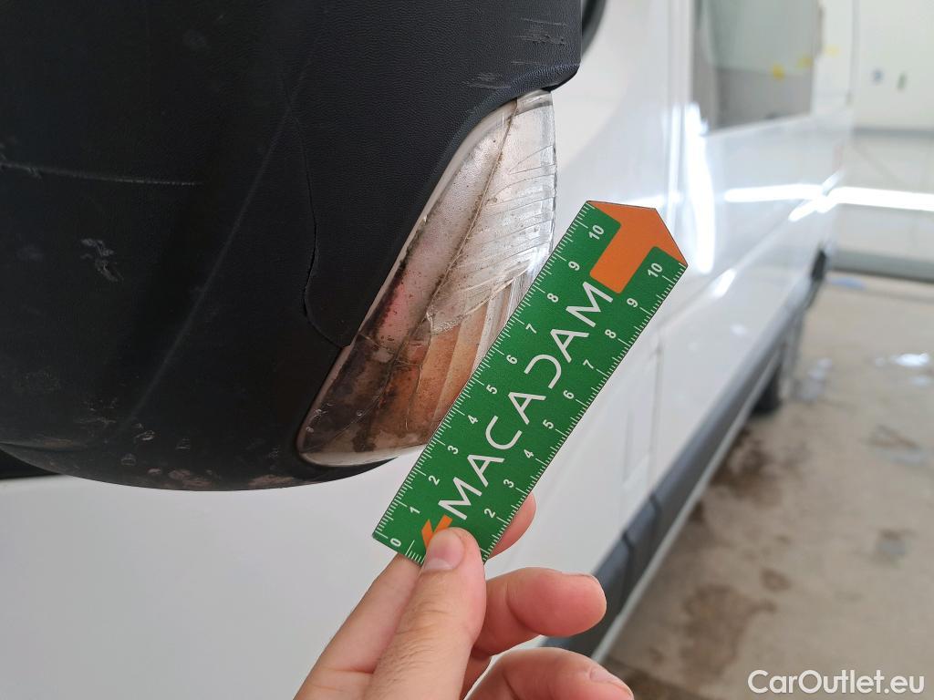  Renault  Master  III Fourgon L2H2 3 5 Grand Confort dCi 130CV BVM6 E6 #40