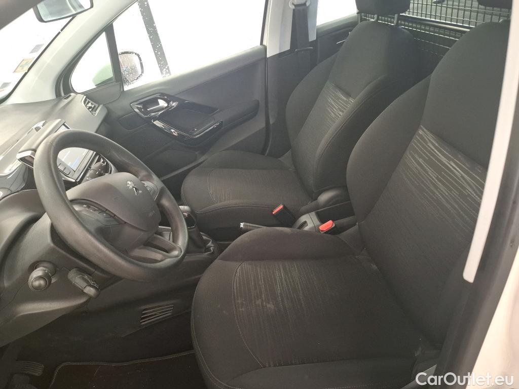  Peugeot  208  Affaire Premium 1.5 HDi 100CV BVM5 E6dT #18