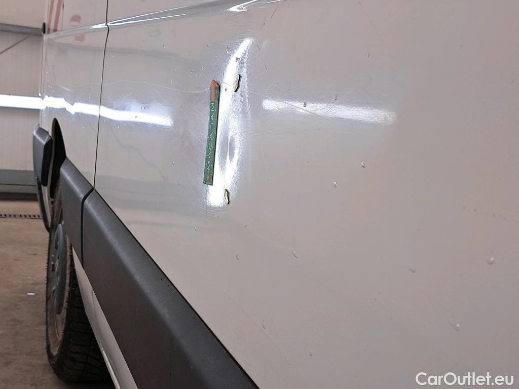  Renault  Master  III Fourgon L2H2 3 5 Grand Confort dCi 130CV BVM6 E6 #15