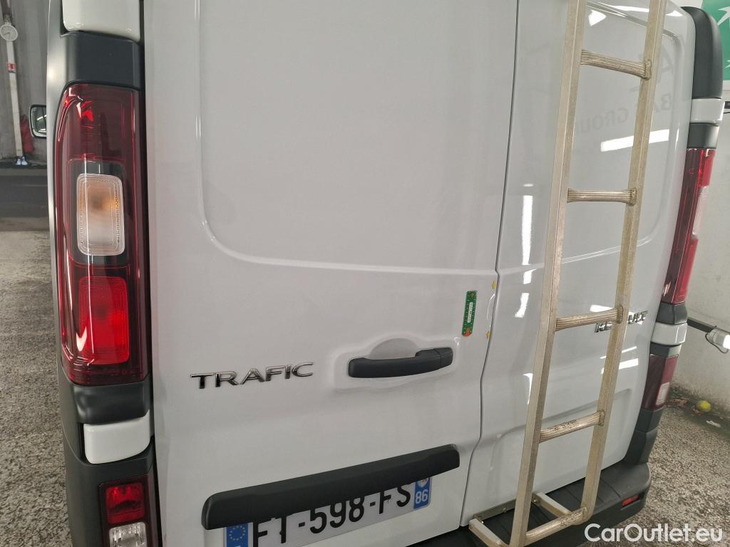  Renault  Trafic RENAULT  / 2019 / 4P / Fourgon tole NV FG GCF L1H1 1200 dCi 120 #1
